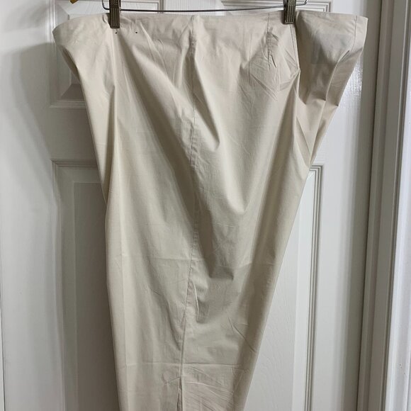 Venezia Jeans Women's Lite Khaki Color Capri Pants, Size 24 - Picture 1 of 6